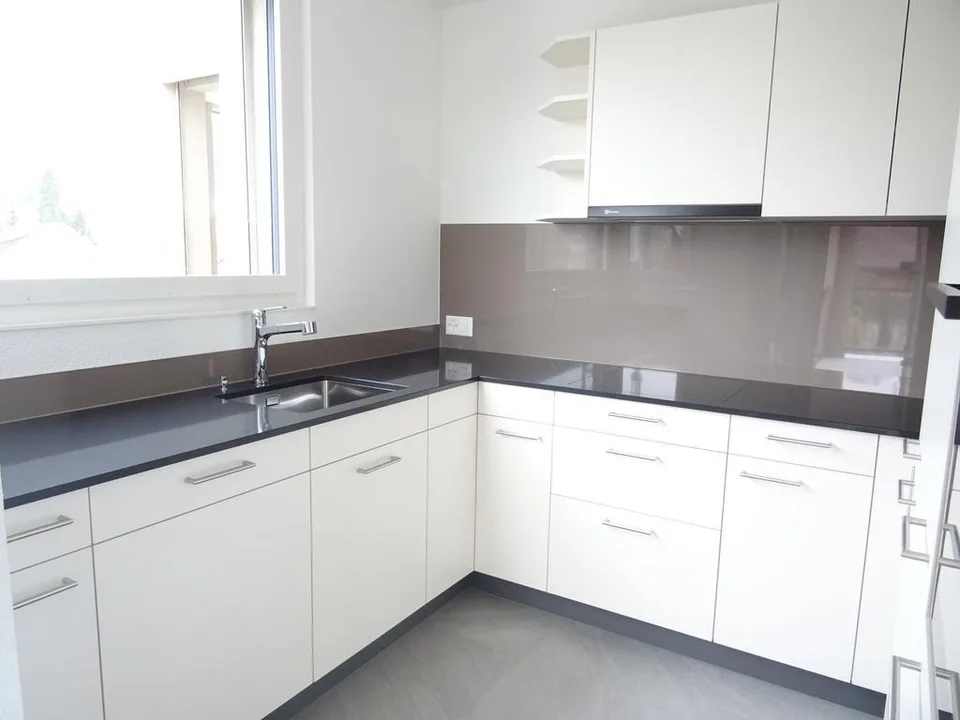 NEUBAU: GEMÜTLICHE WOHNUNG AN RUHIGER LAGE MIT BALKON