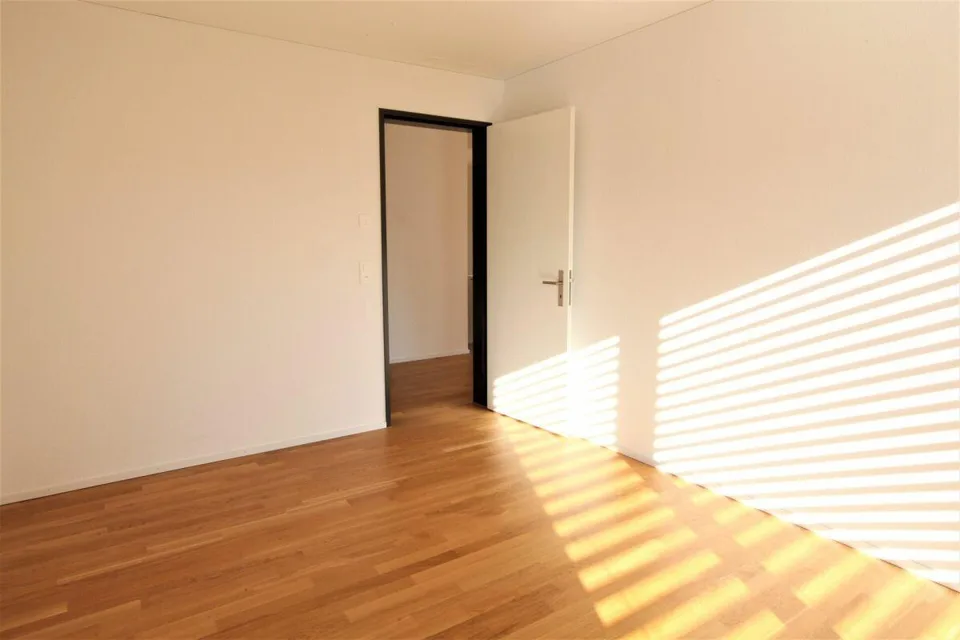 Moderne 3.5-Zimmerwohnung mit Balkon.