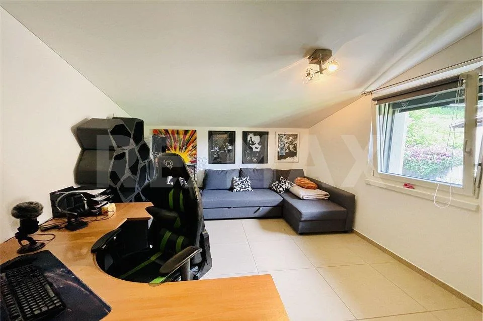 Komfort und Modernität: grosszügige 3½-Zimmer- Duplexwohnung zur Miete in Montagnola – Foto 12 von 13