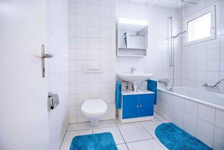 FREISTEHEND AM HANG - 5.5 ZIMMER EINFAMILIENHAUS – Foto 6 von 8