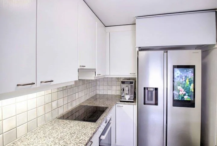FREISTEHEND AM HANG - 5.5 ZIMMER EINFAMILIENHAUS