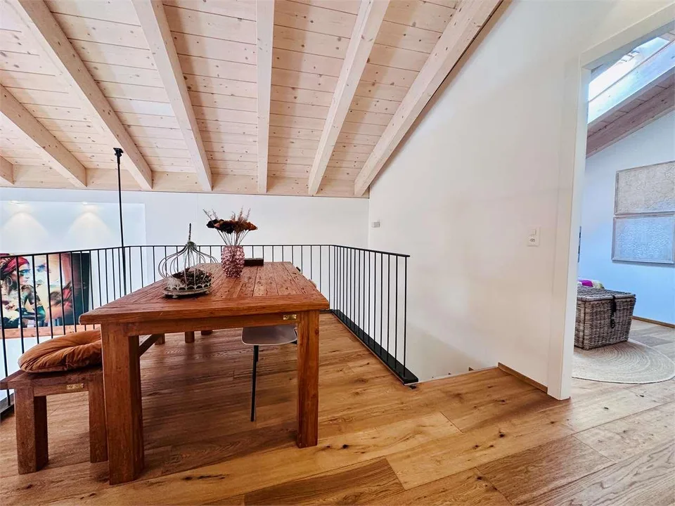 Riva S. Vitale ...zwei Schritte vom See entfernt, 3.5-Zimmer-Duplex-Mansarde zu verkaufen