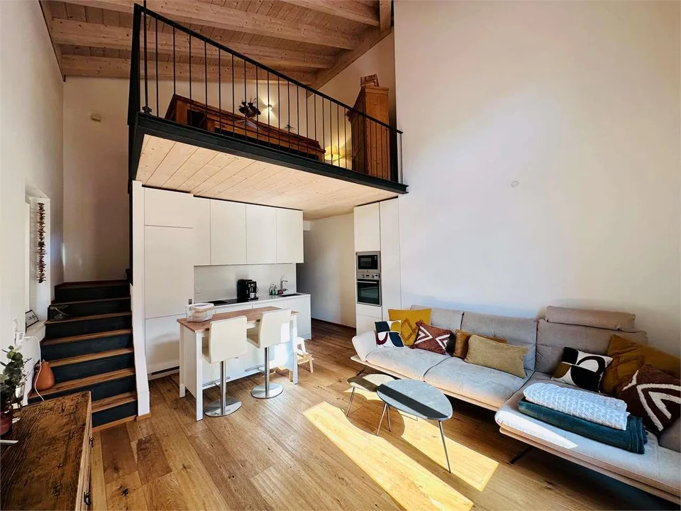 Riva S. Vitale ...zwei Schritte vom See entfernt, 3.5-Zimmer-Duplex-Mansarde zu verkaufen