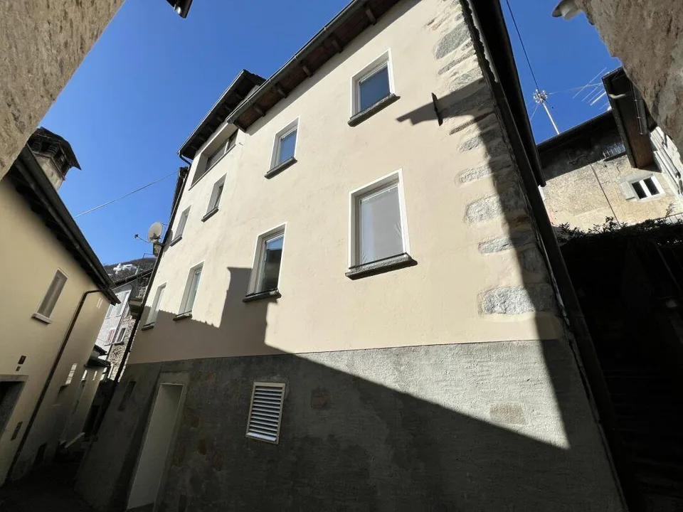 Schönes 5,5-Zimmer-Doppelhaus (3,5 + 3,5)
