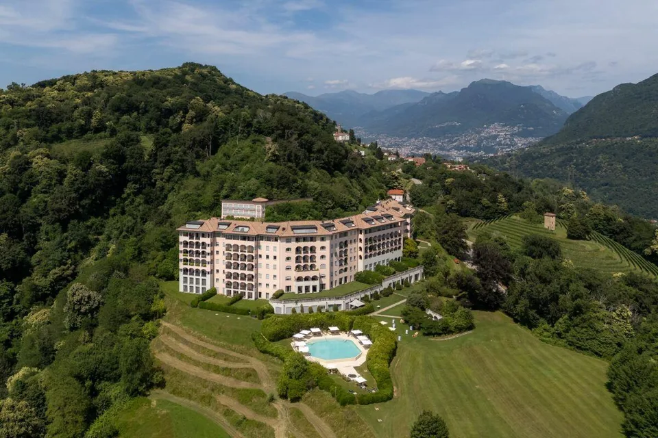 Luxusapartment im Resort Collina d'Oro