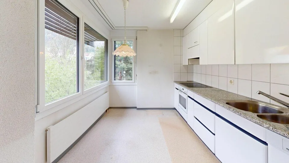 Appartement en mansarde attractif de 4,5 pièces avec vue lointaine