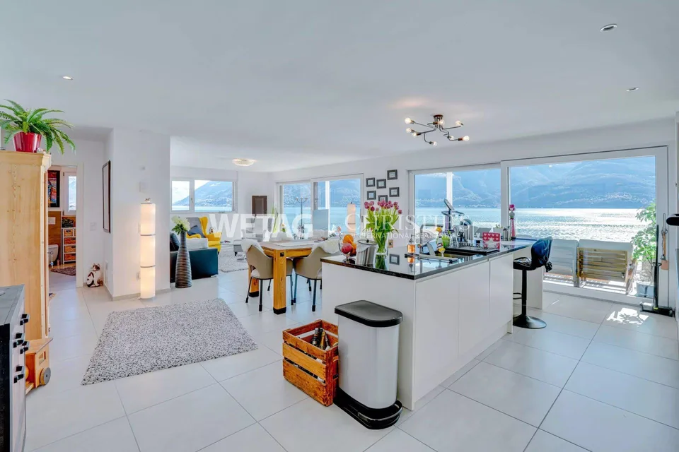 Bright & modern apartment with large terrace and panoramic view in Brissago for sale
