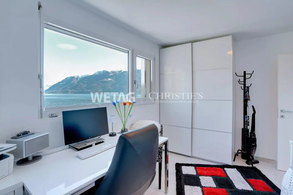Appartamento luminoso & moderno con grande terrazza e vista panoramica a Brissago in vendita – foto 7 di 13