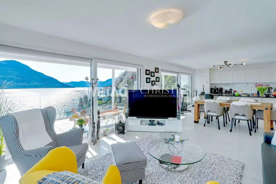 Bright & modern apartment with large terrace and panoramic view in Brissago for sale