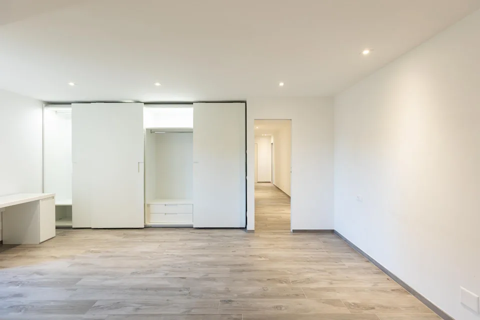 Villa moderne avec piscine et grand terrain de 1000 m²