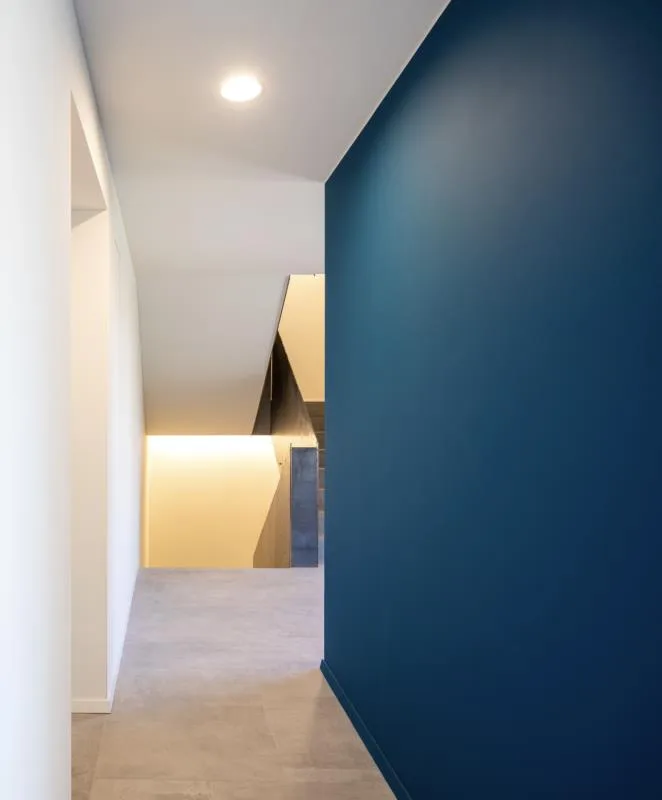 MAGLIASO · DUPLEX PENTHOUSE WITH SPACIOUS TERRACES · CONTEMPORARY ELEGANCE – photo 7 of 11