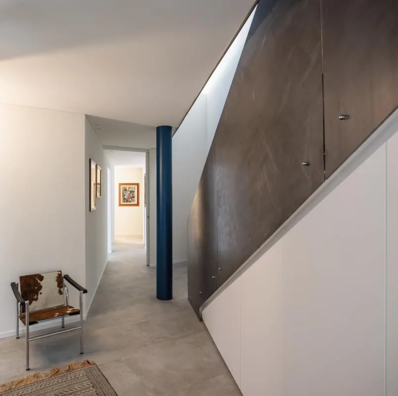 MAGLIASO · ATTICO DUPLEX CON AMPIE TERRAZZE · ELEGANZA CONTEMPORANEA