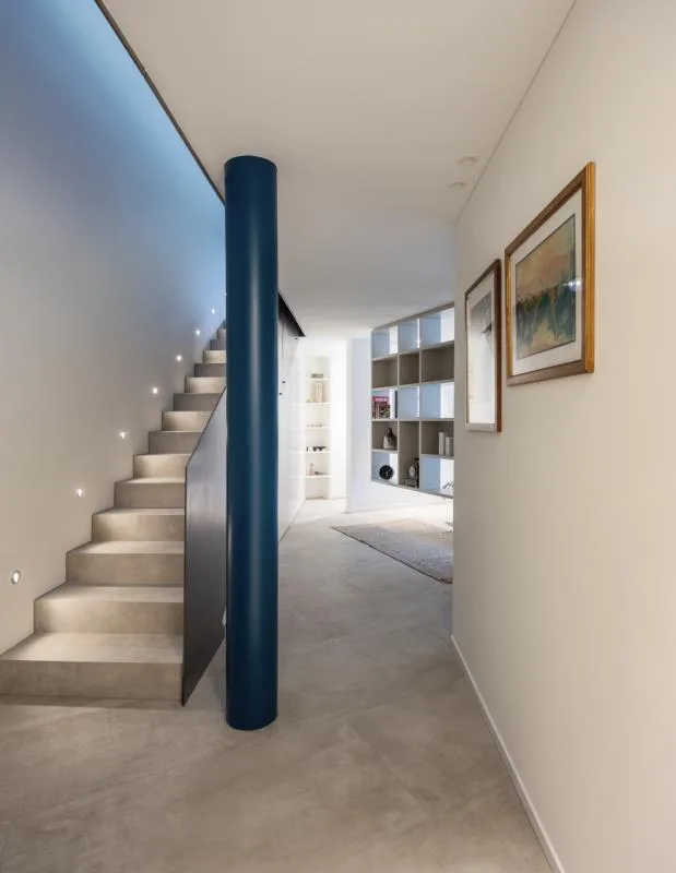 MAGLIASO · ATTICO DUPLEX CON AMPIE TERRAZZE · ELEGANZA CONTEMPORANEA