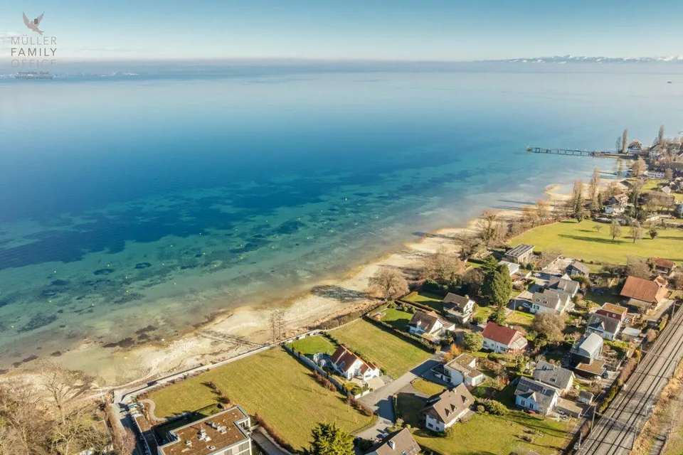 Vivre au bord du lac - vivre où les autres font du tourisme