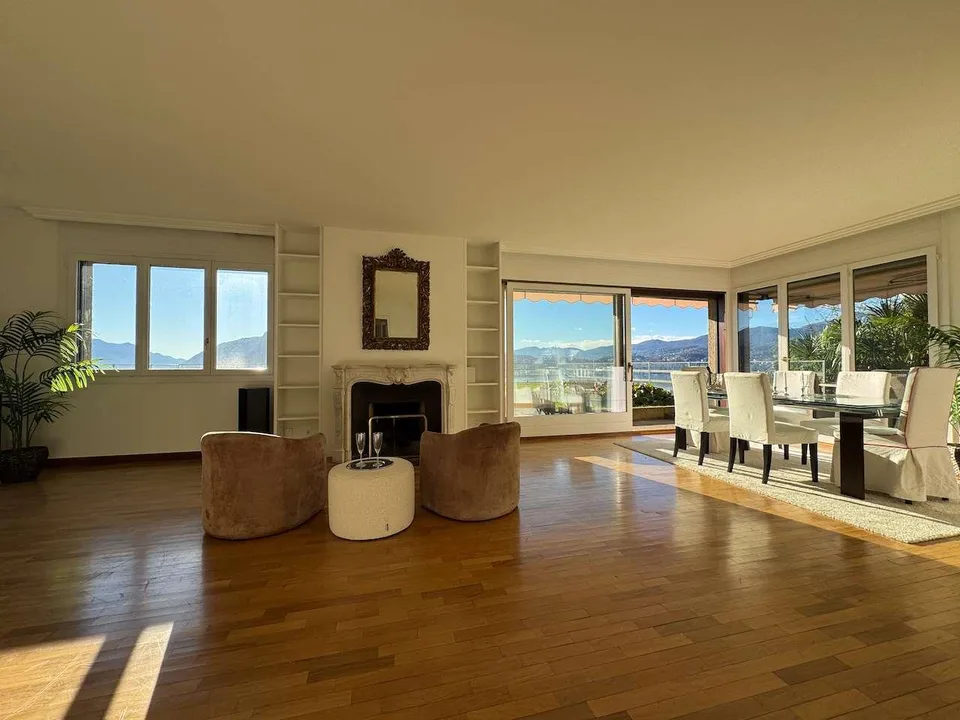 Appartement avec vue sur le lac et jardin