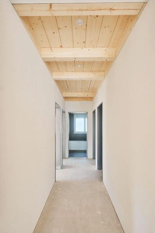 6 1/2-Zimmer-Doppeleinfamilienhaus mit nutzbarer Landfläche – photo 14 sur 16