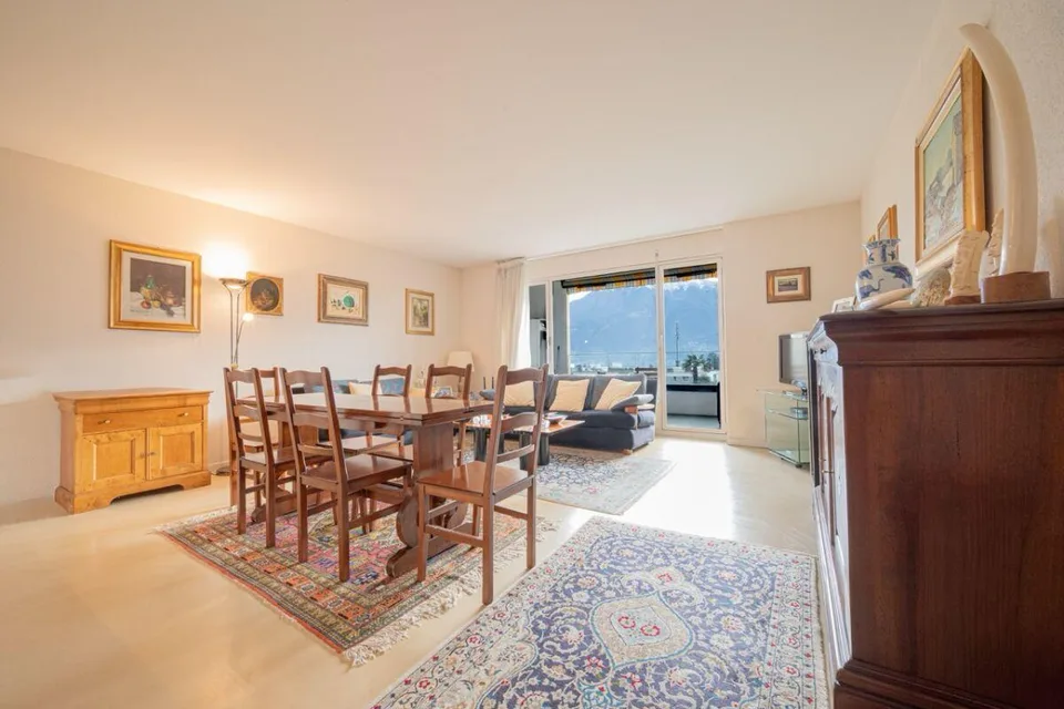 Luminoso appartamento in zona privilegiata | Helle Wohnung in privi...