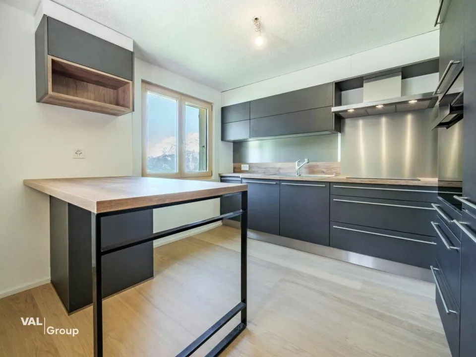 Die Chalet-Atmosphäre neu interpretiert in einer schönen 5-Zimmer-Wohnung