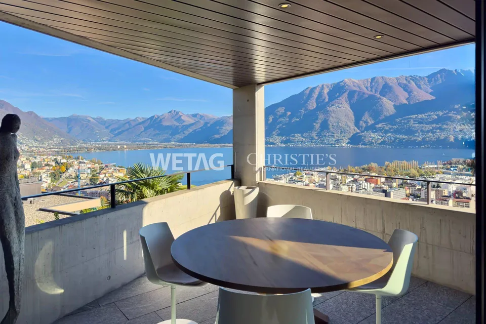 Moderne & helle Duplex-Wohnung mit Seeblick in Locarno-Monti zu ver...