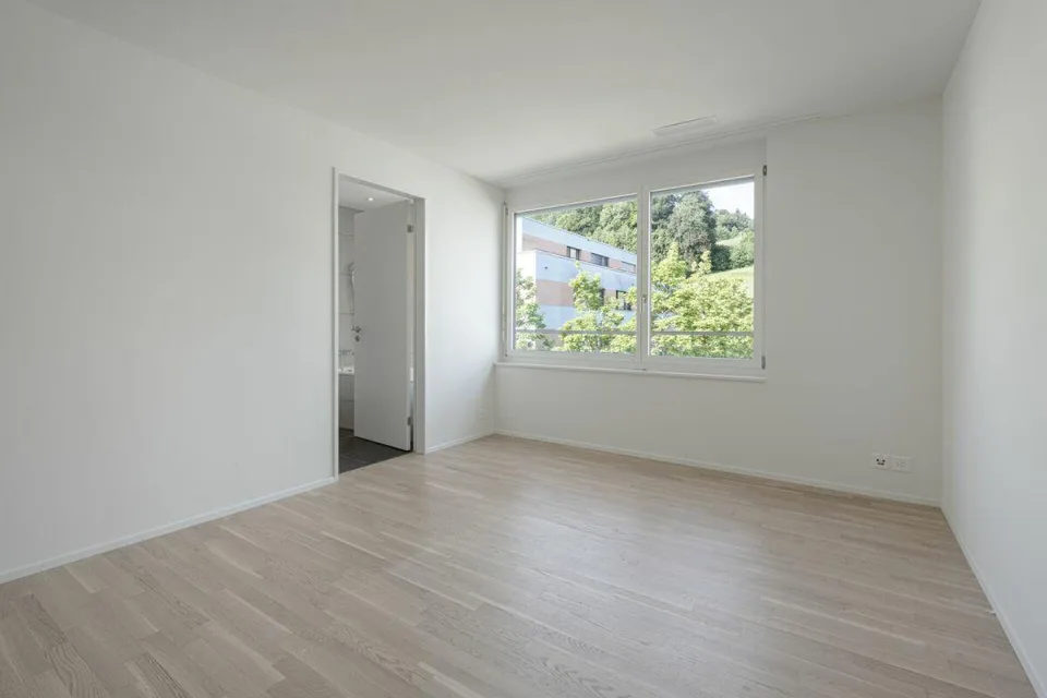 Appartement 3.5 pièces lumineux avec aménagement intérieur de haute qualité