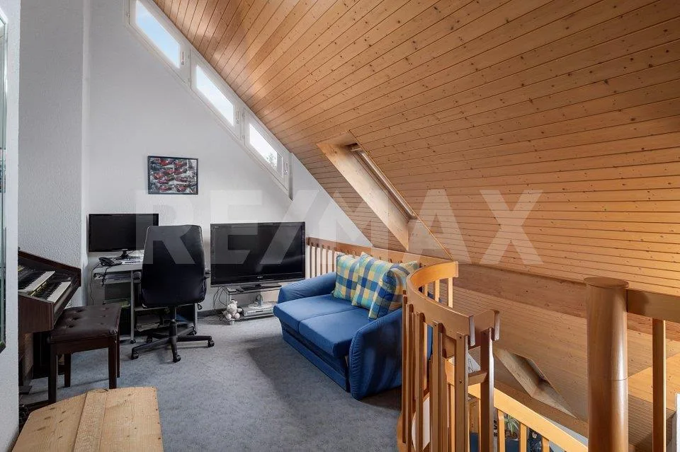 Bel appartement mansardé avec galerie – photo 7 sur 13