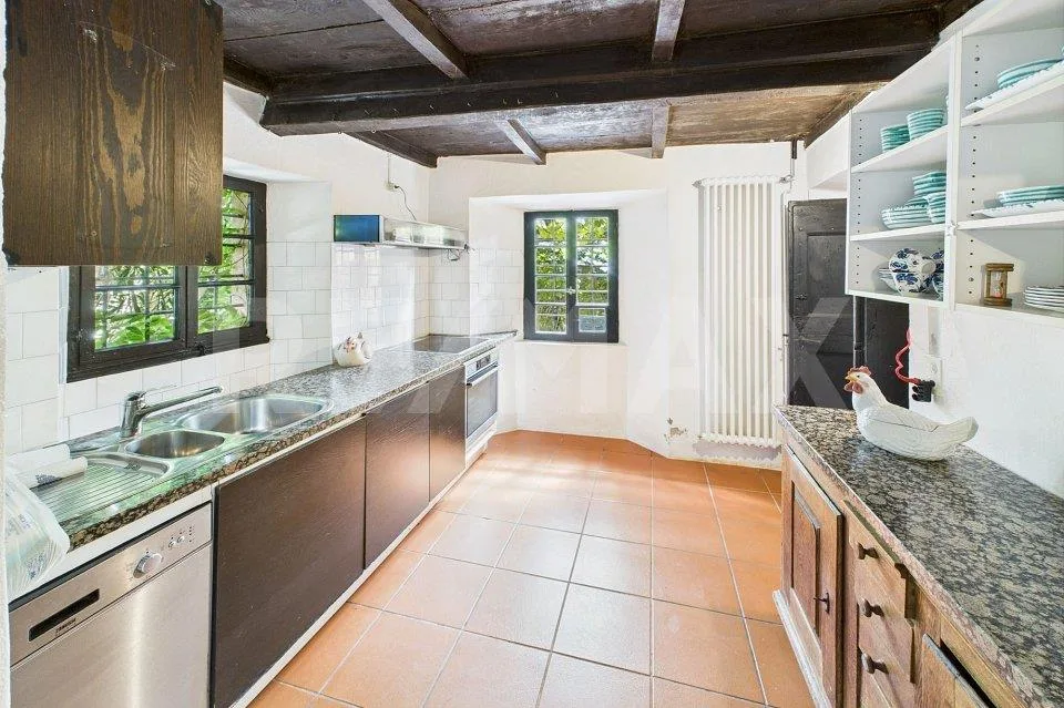 Esclusiva Villa Ticinese immersa nel verde – Foto 9 von 13