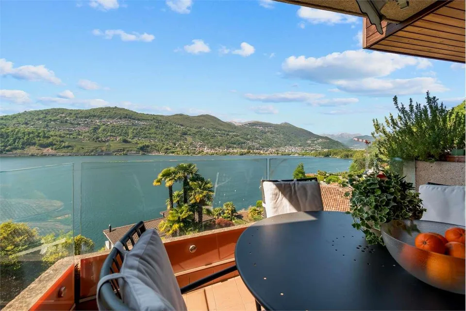 Exklusives Landhaus mit Seeblick, Pool und Anlegestelle – Foto 8 von 13