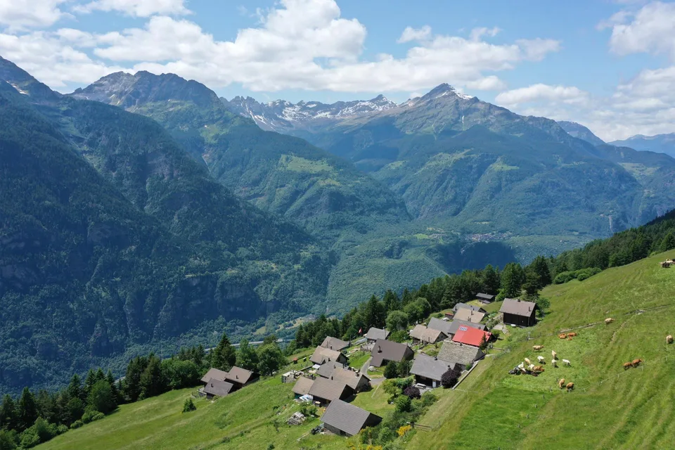 Bergidylle pur - rustikales Ferienhaus in der schönen Leventina