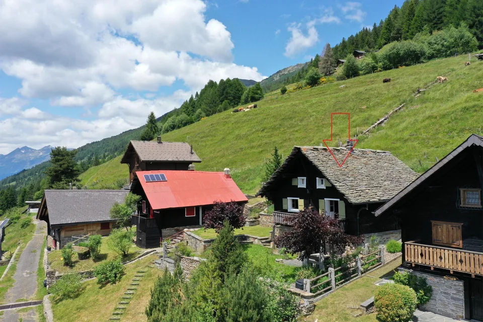 Idylle de montagne pure - maison de vacances rustique dans la belle Leventina avec une vue panoramique magnifique