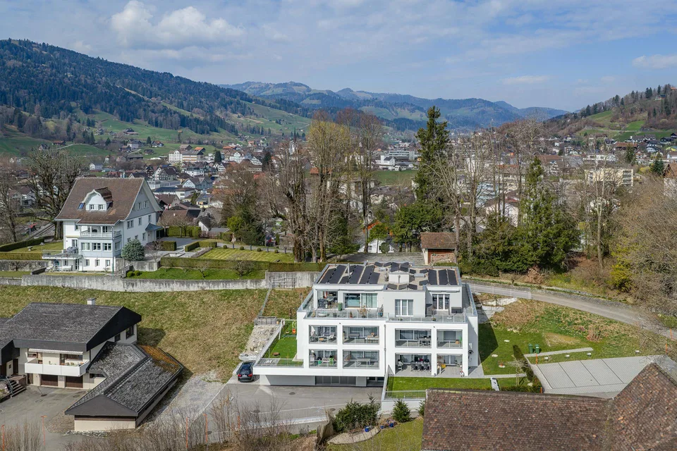 Moderne 4.5-Zimmer-Wohnung mit Bergpanorama in Ebnat-Kappel