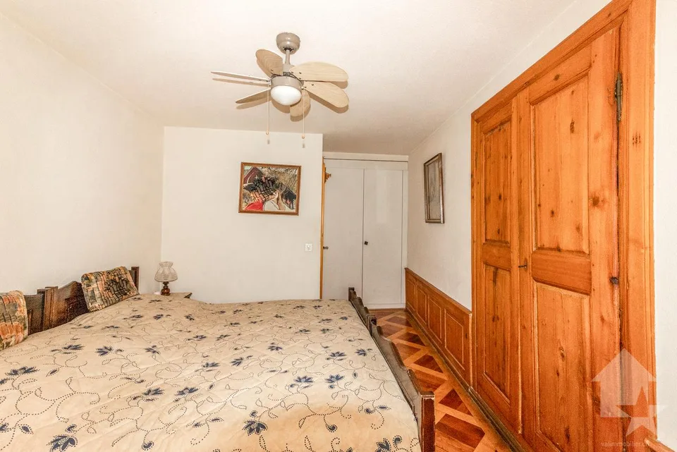 Appartamento 4 locali in un edificio storico della città vecchia – foto 12 di 17