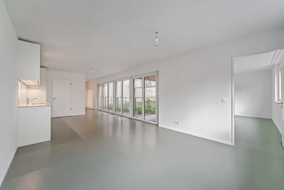 Appartement moderne avec atrium verdoyant