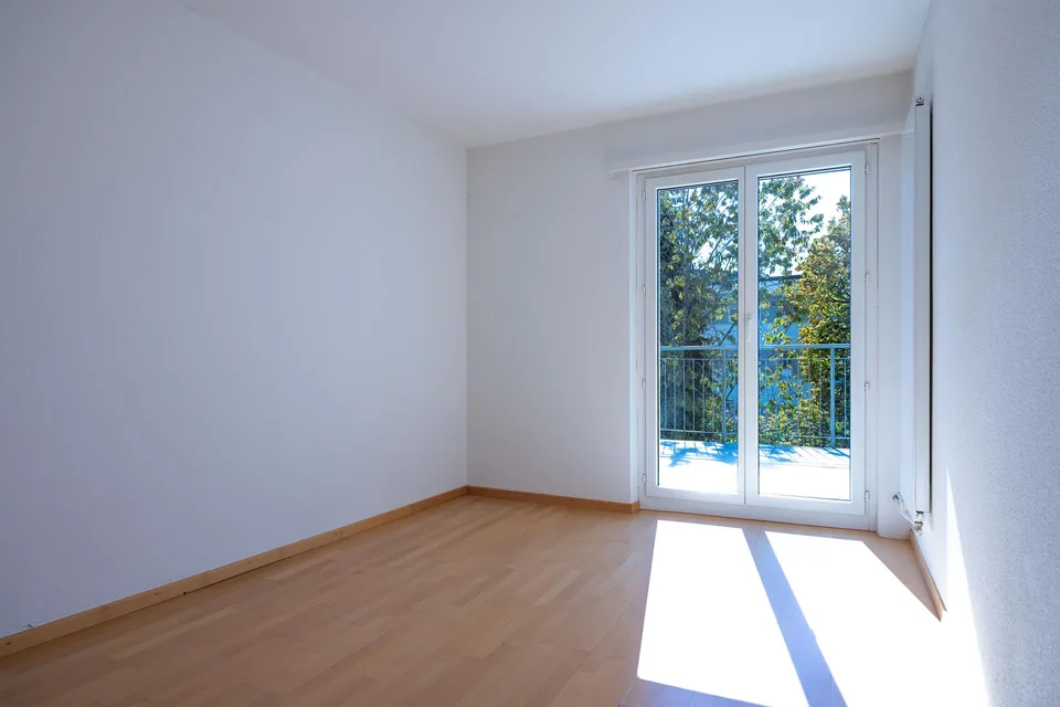 3-bedroom apartment with large balcony