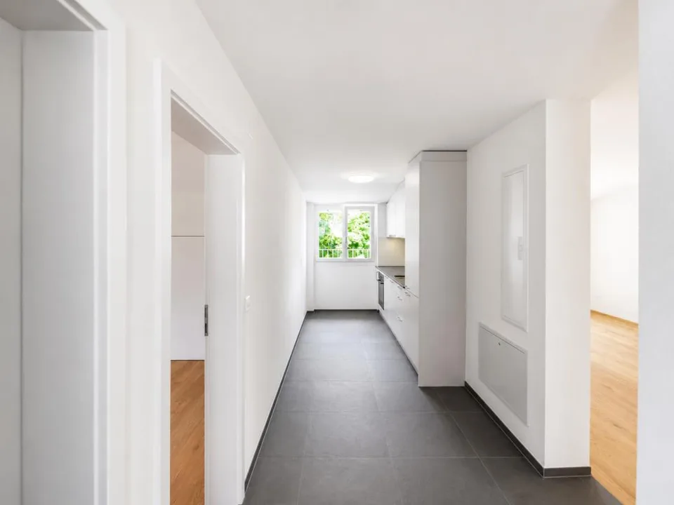 Frisch renovierte Dachwohnung nach umfassender Liegenschaftssanierung
