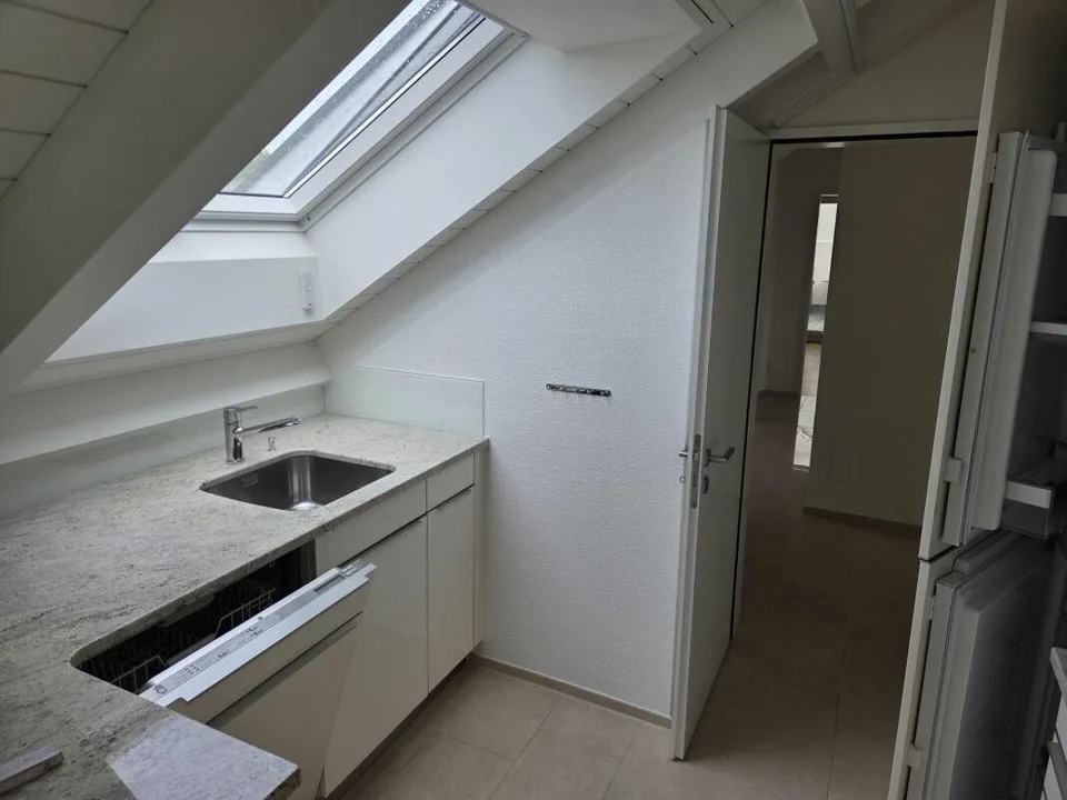 Superbe appartement en attique dans un emplacement central