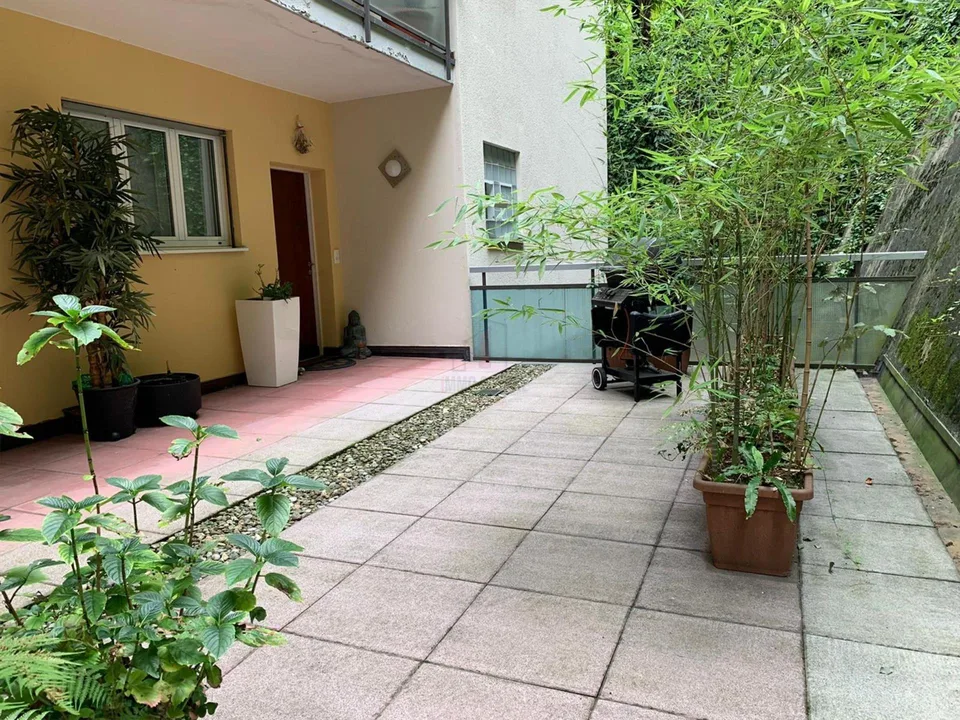 Raffiniertes 4,5-Zimmer-Wohnung mit Doppelterrasse und atemberaubendem Seeblick – Foto 9 von 23