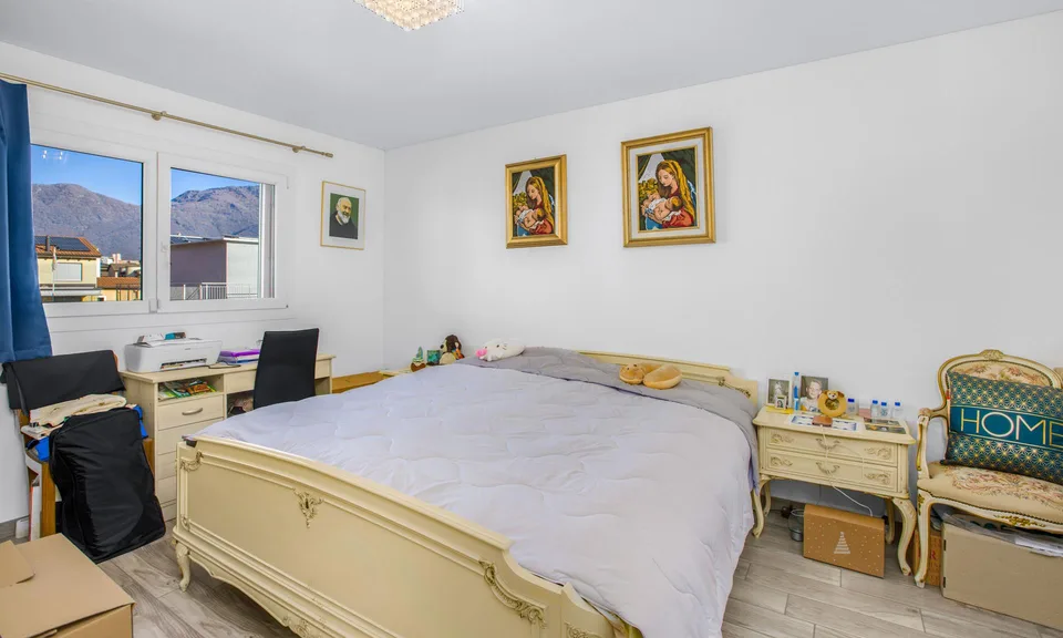 MODERNE UND GERÄUMIGE DOPPELHAUSHÄLFTE 6.5 MIT POOL IN BEDANO – Foto 7 von 8