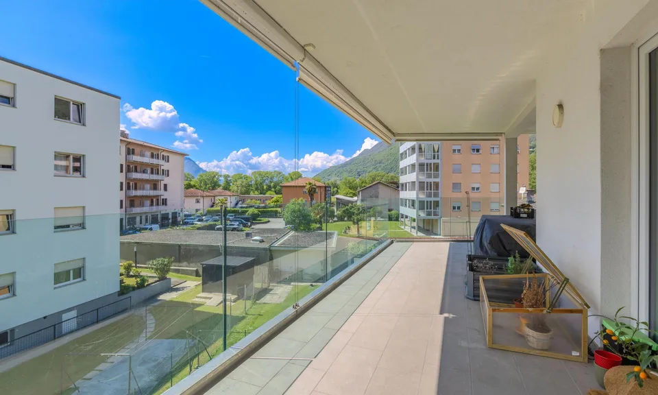 MODERN UND GERÄUMIG 4.5 ZIMMER MIT TERRASSE IN BELLINZONA