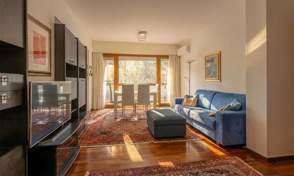 STUNDEVOLLES 3.5 ZIMMER MÖBLIERTES WOHNUNG MIT TERRASSE IN PAZZALLO