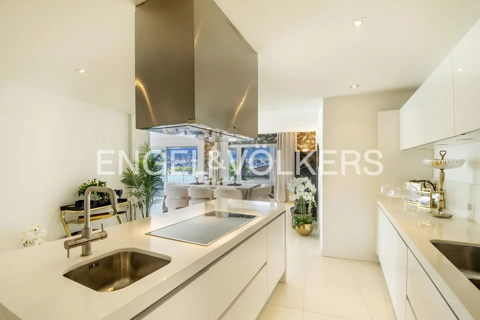 Prestige-Penthouse mit Seeblick