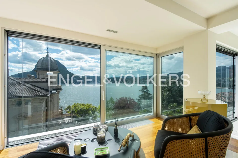 Prestige-Penthouse mit Seeblick