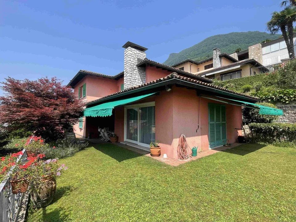 AMPIA CASA 5.5 IN POSIZIONE INTROVABILE A PREGASSONA ALTA