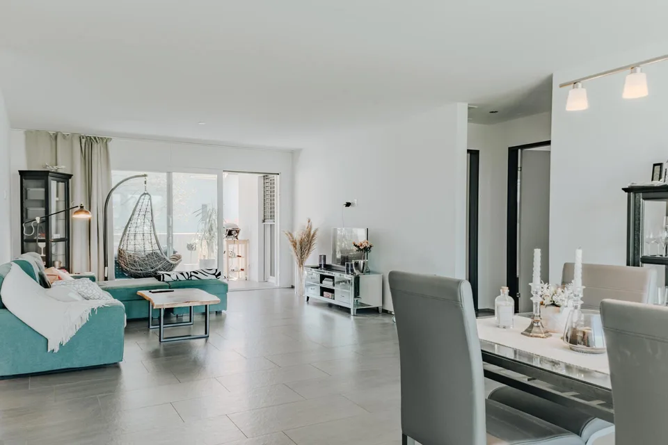 138m² Wohnkomfort mit Gemeinschaftspool