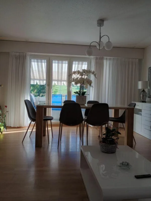 angenehme 4 Zimmerwohnung