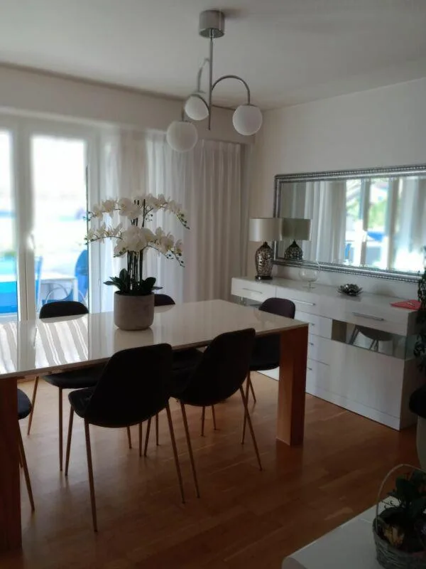 angenehme 4 Zimmerwohnung