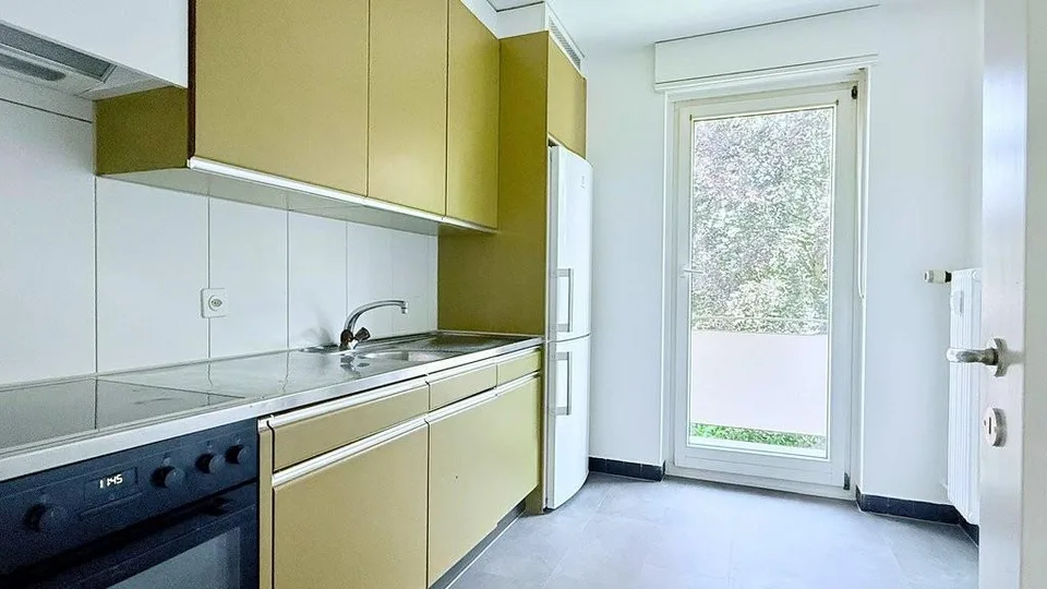 Kleines Mehrfamilienhaus im Grünen