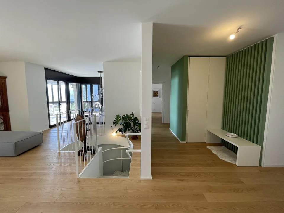 SPETTACOLARE DUPLEX 5.5 CON  MAGNIFICA VISTA LAGO