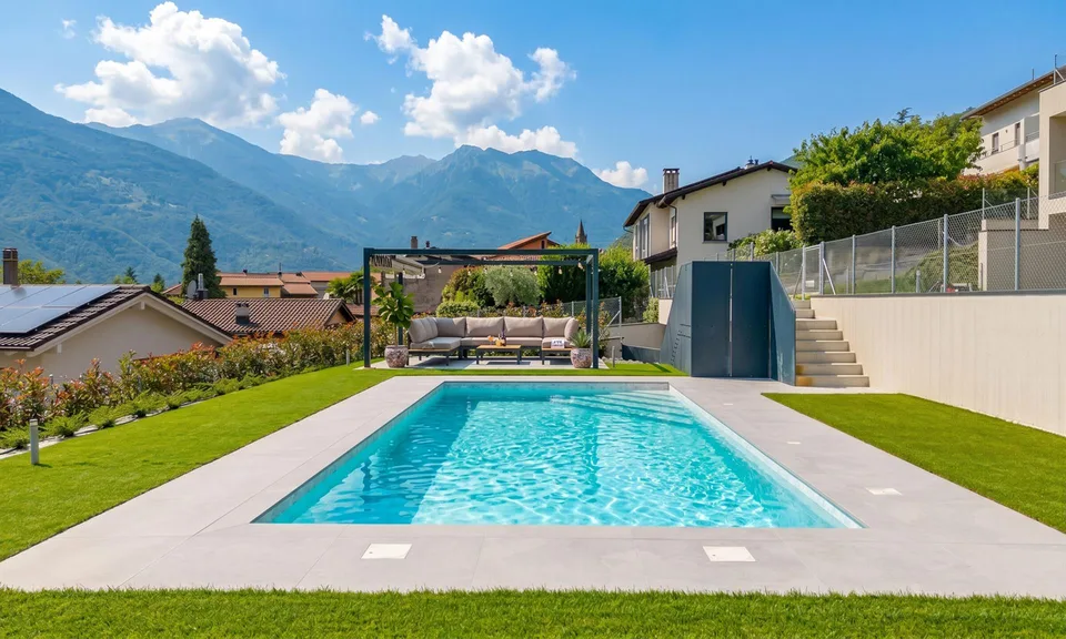 ATTICO 4.5 LOCALI + STANZE EXTRA E PISCINA A PONTE CAPRIASCA