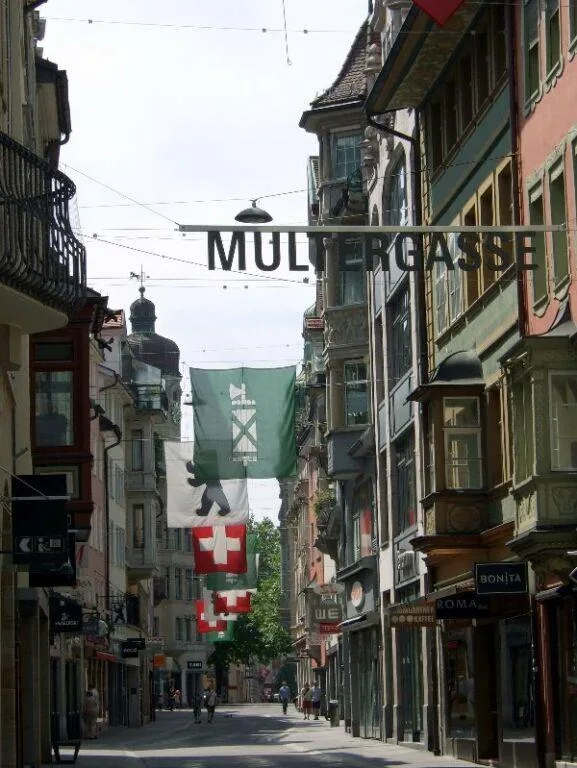 Zentrale Wohnung oder Büro zu vermieten