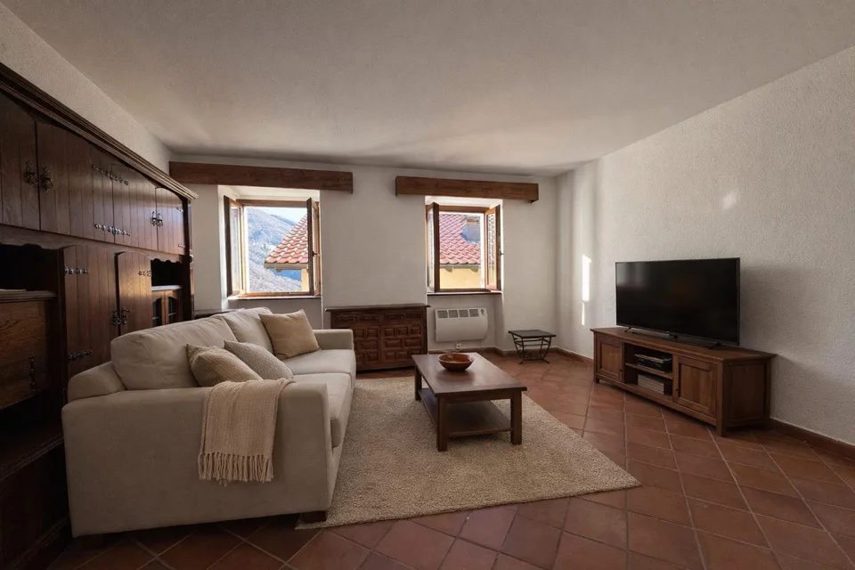 AMPIA CASA 5.5 LOCALI CON GIARDINO PRIVATO A SCAREGLIA